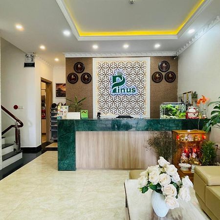 Pinus Hotel Da Lat Esterno foto