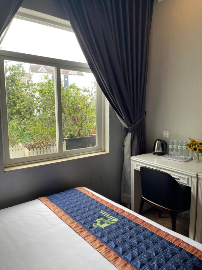 Pinus Hotel Da Lat Esterno foto