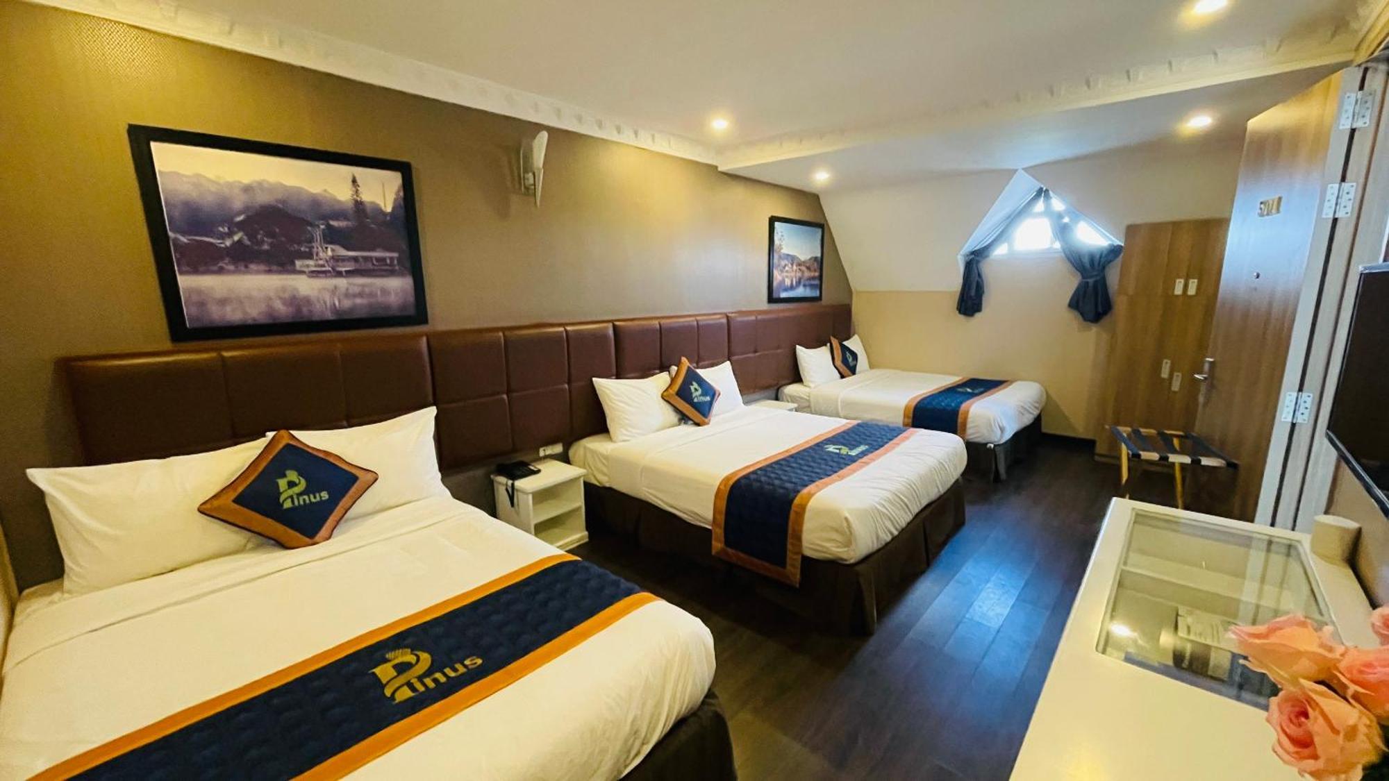 Pinus Hotel Da Lat Esterno foto